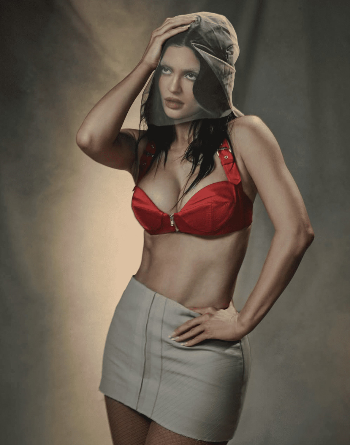 коллаборация Khy Dilara Findikoglu